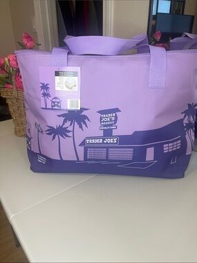 Trader Joe's Purple Market Tote Bag 8 gallons
